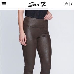 ULTRA HIGH RISE SCULPTING LEGGING